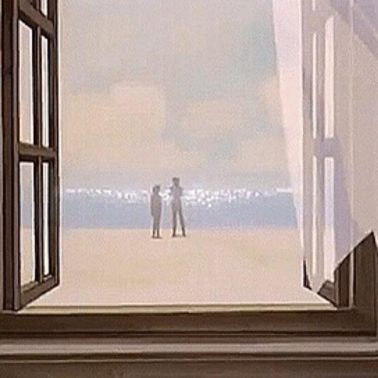 海 边 漫 步