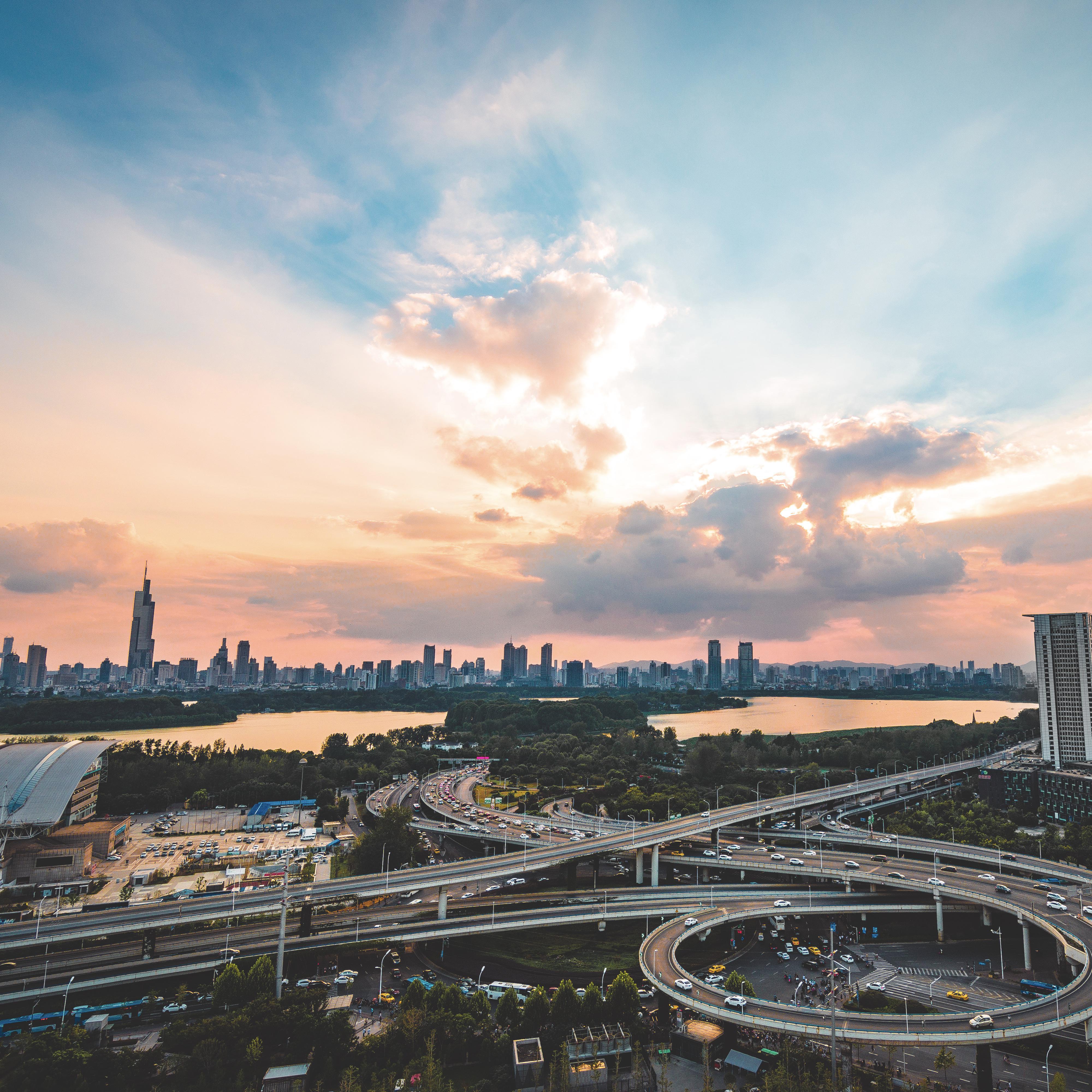 你离开了南京，从此没有人和我说话