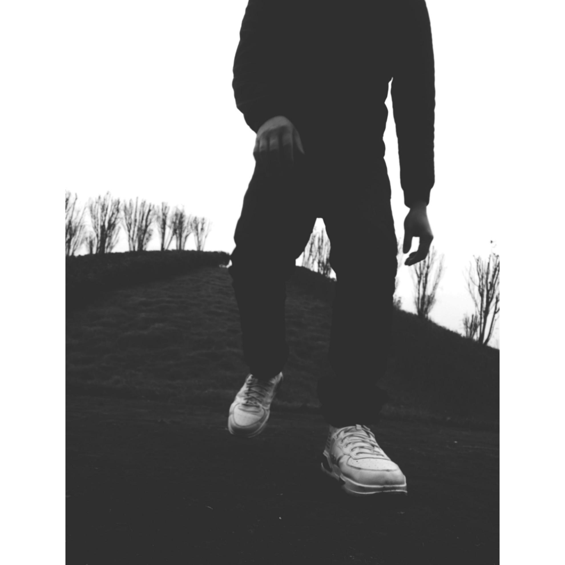 流着泪的你的脸（DJ张一阳版 remix）