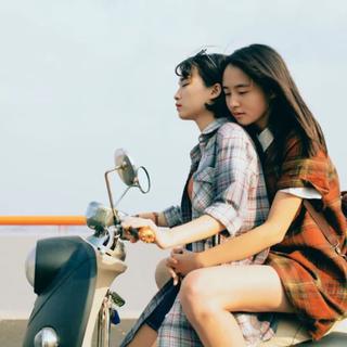 摇椅听歌晒太阳才是过周末的正确方式