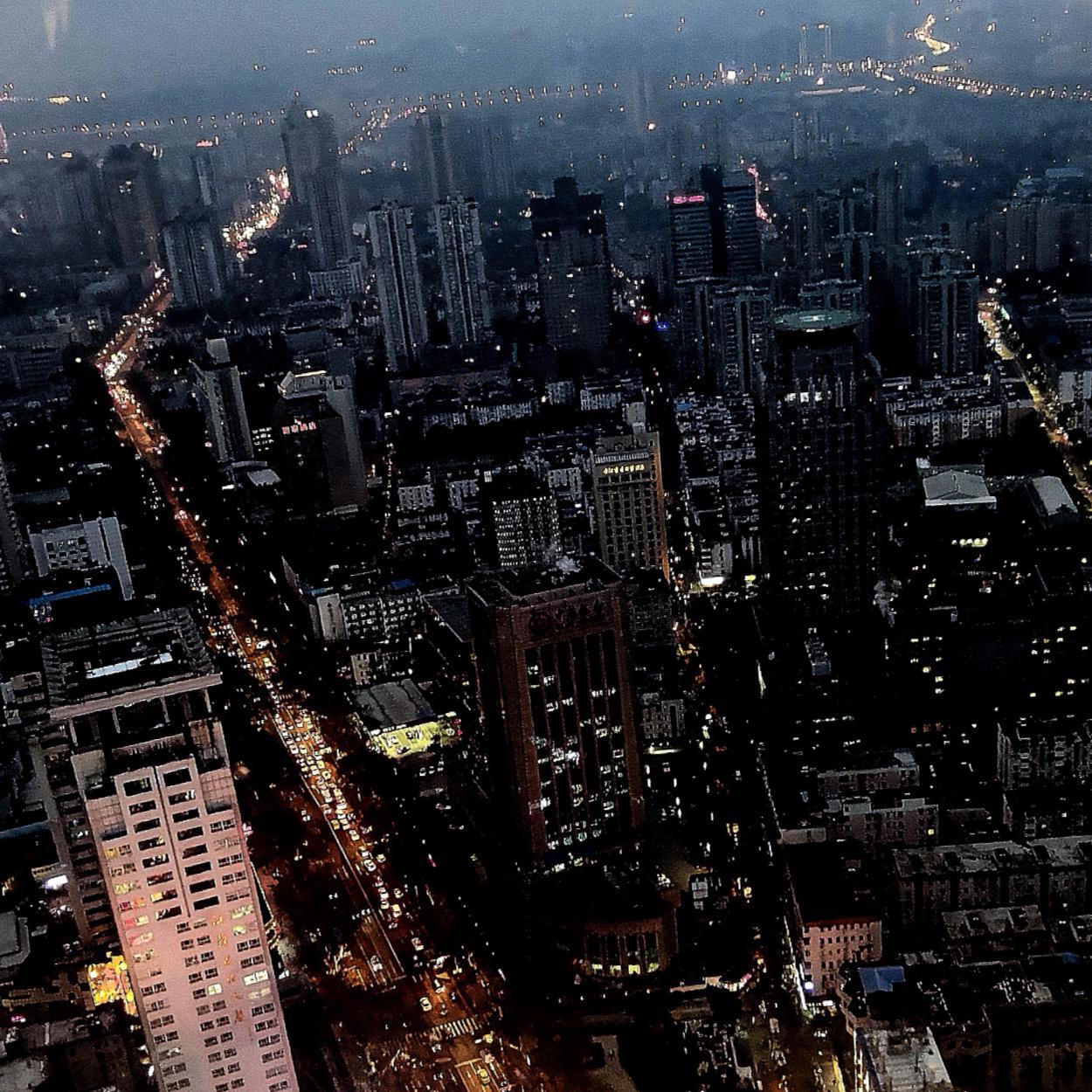 你离开了南京，从此没有人和我说话（翻自 南京市民李先生）