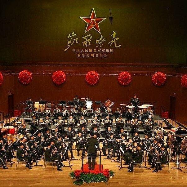 震撼人心的中国军乐选