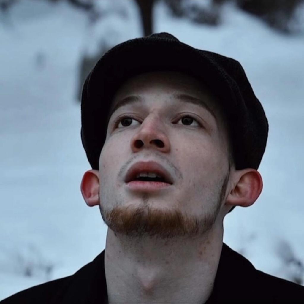 UyGuЯ Qe