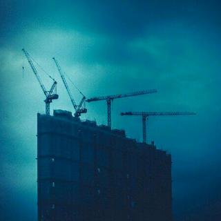 「 后 摇 」 向 内