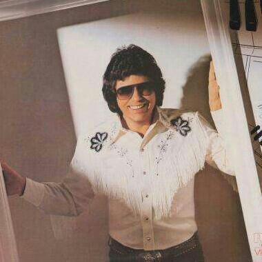 美国-Ronnie Milsap：美国乡村流行盲人歌手