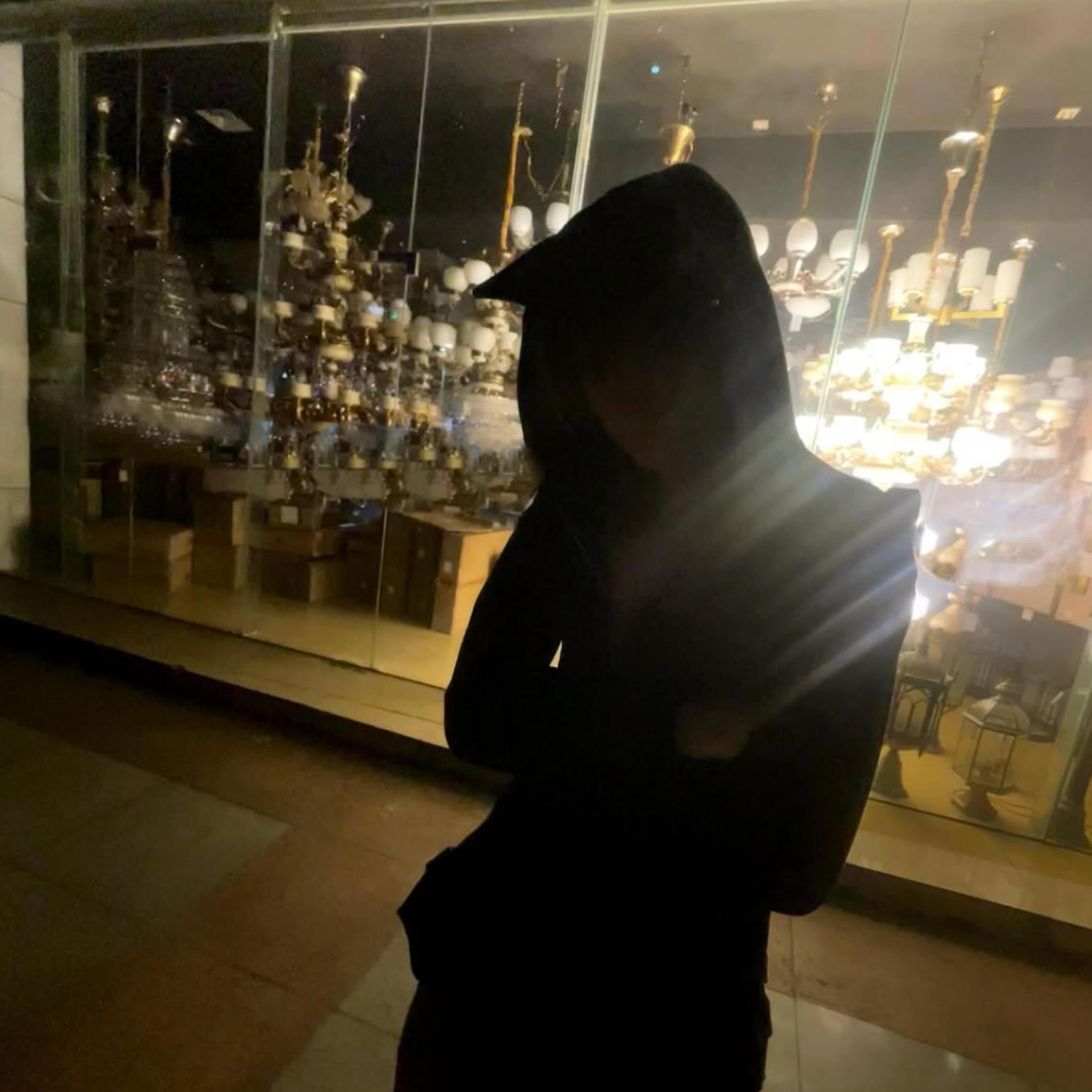 Ghostin' (feat. RAR)