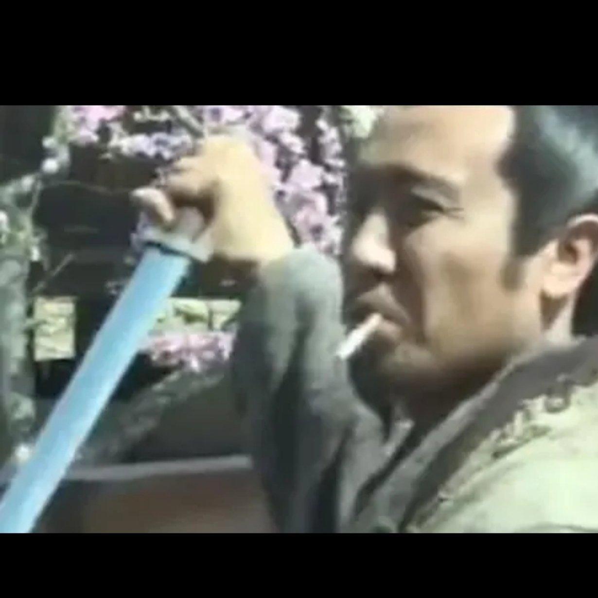 接着奏乐，接着舞