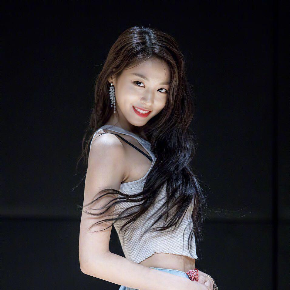 짧은 치마 (Miniskirt)