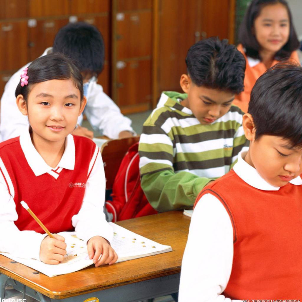 小学生校园广播站