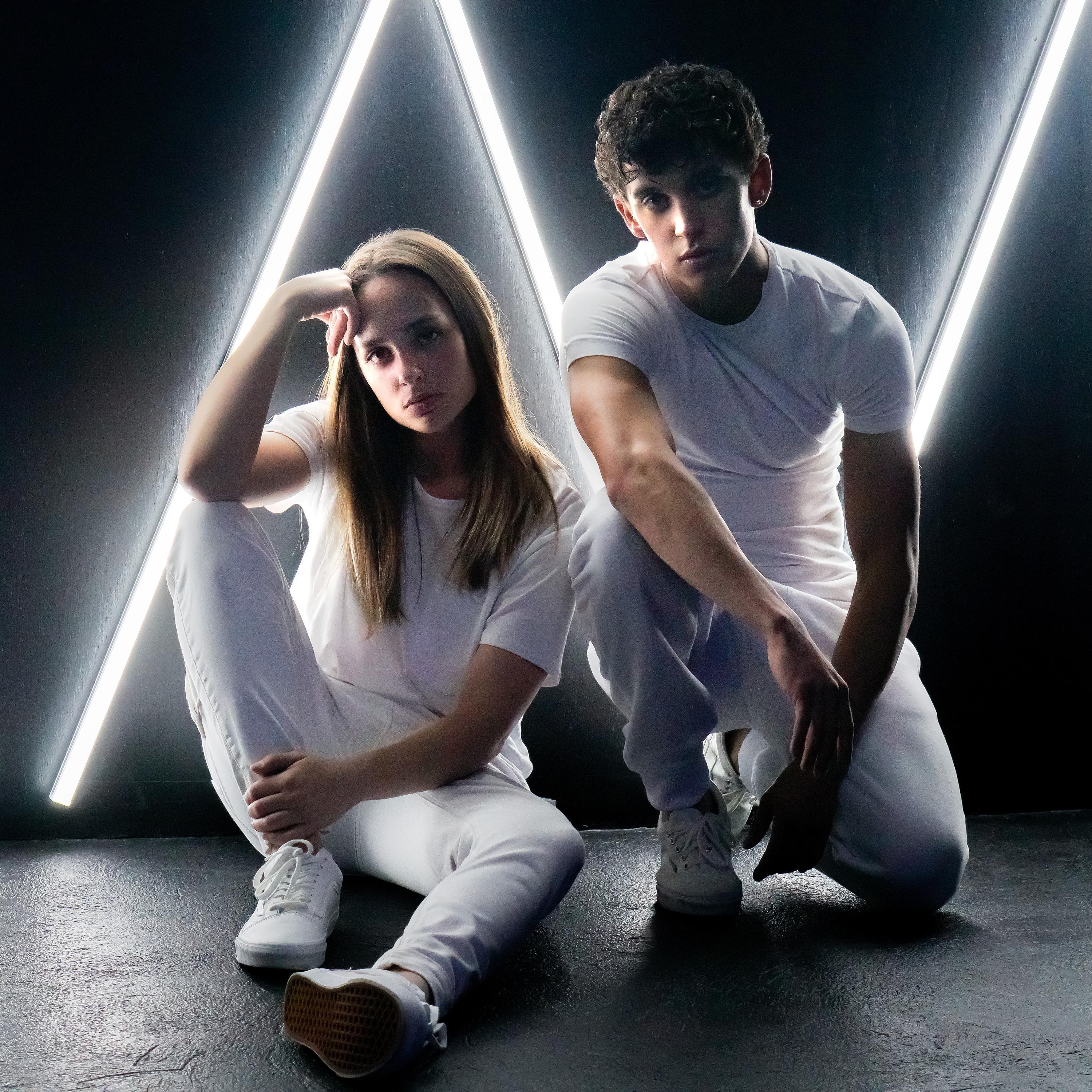 Drowning II. (feat. Maria Lynn)