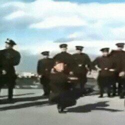 毛式土嗨（今天政委不在家.jpg）