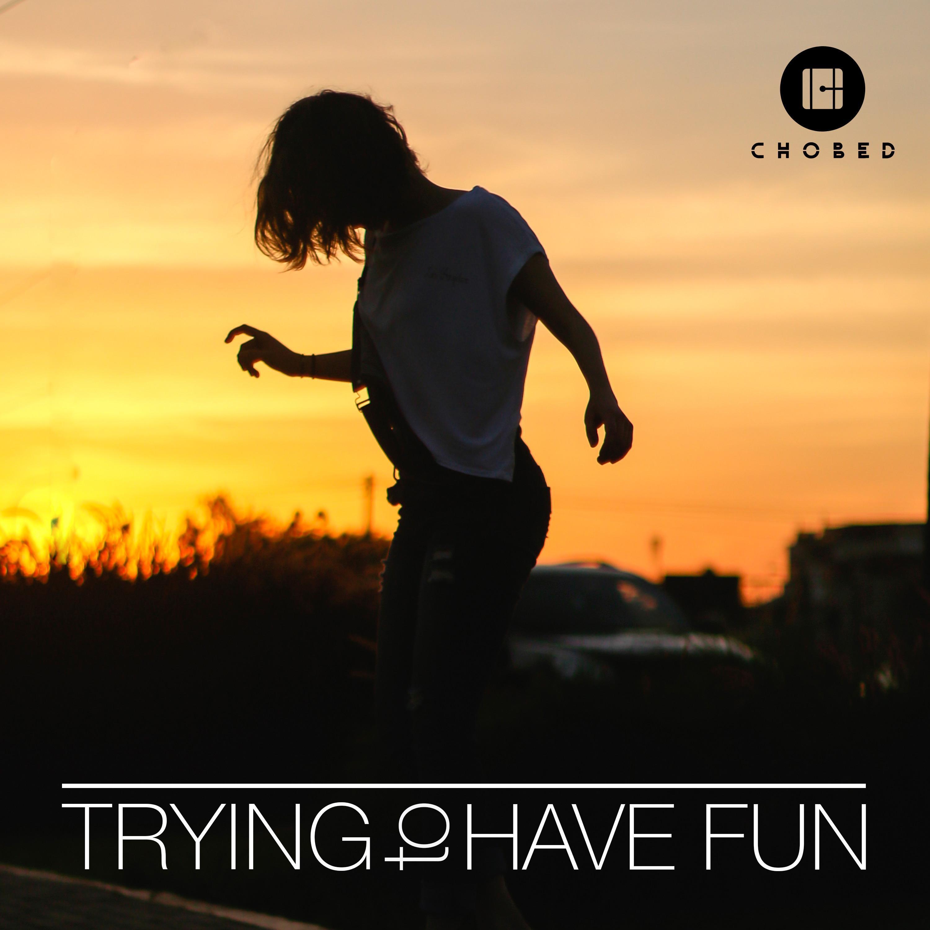 микрофон у мусорки. Stfu bitch. I am trying to listen. наушники в мусорке. гиф не твой уровень.