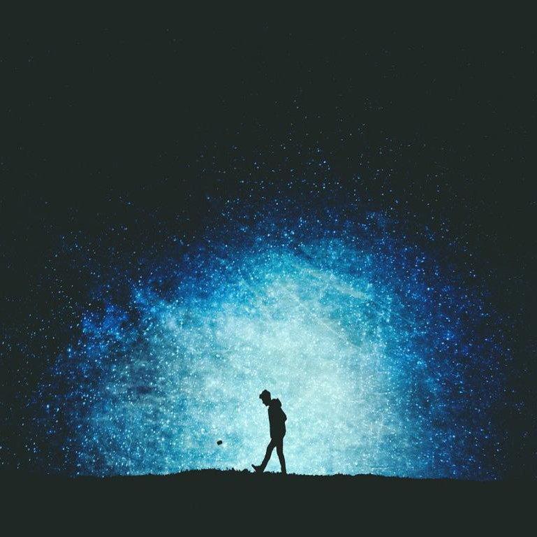 「Chill step」星空漫游 | 聆听音乐的孤独