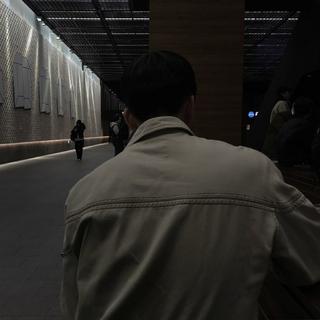 喜欢民谣的人都有故事吗？