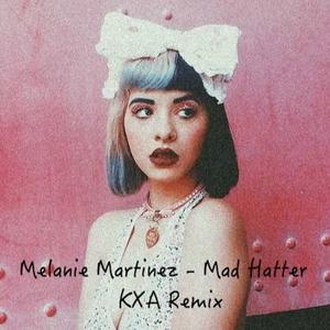 Mad Hatter (Karaoke Version) （原版立体声带和声） （降5半音）