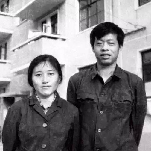 适合读王小波作品时听的歌