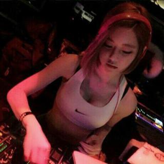 ①电音 英文 女声 节奏 车载