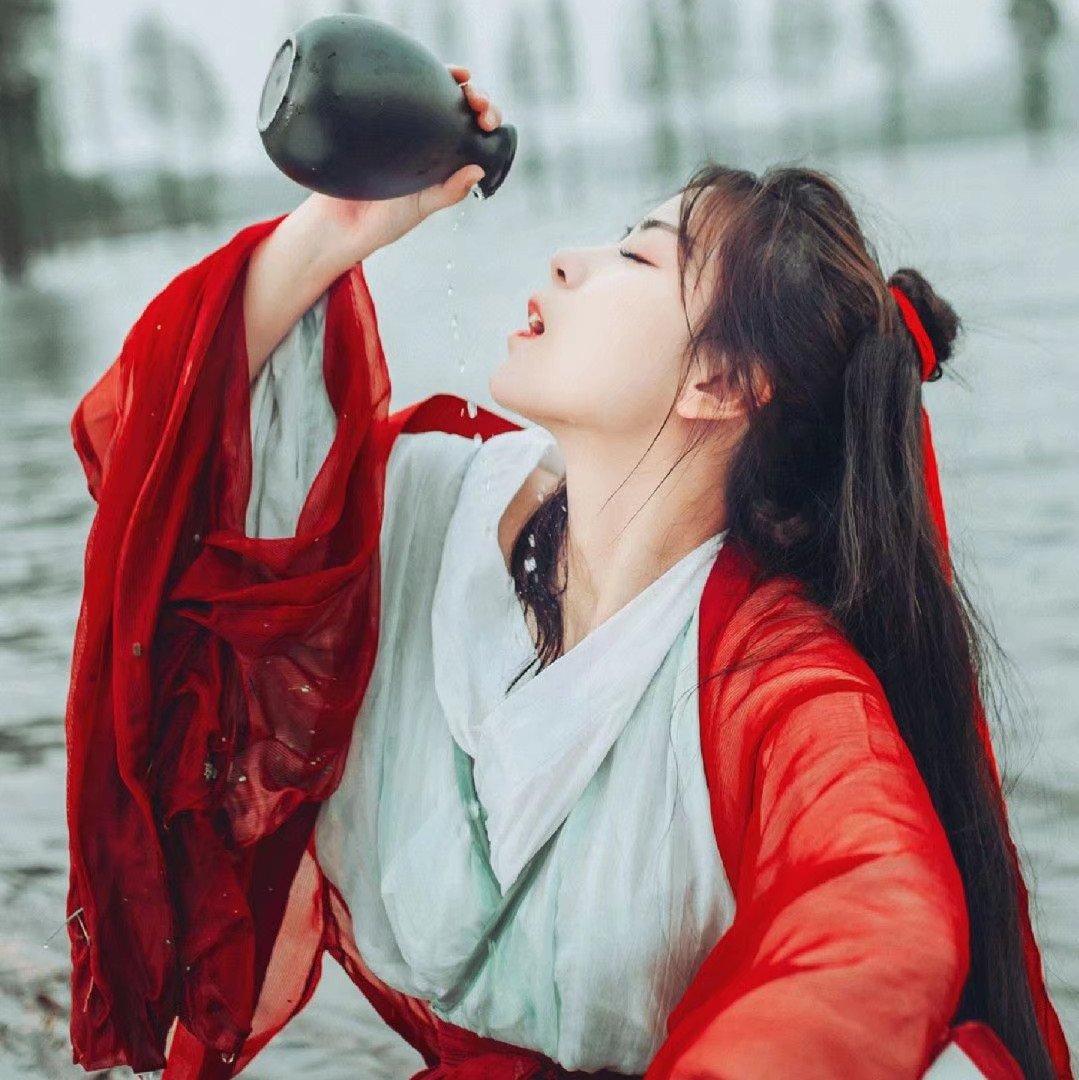 咚鼓版中文歌曲，