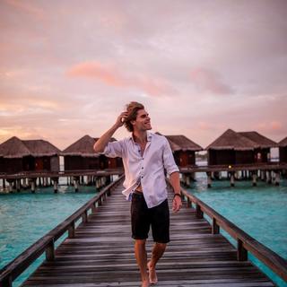 Tropical House：逸步于新泽西的沁心暮霭
