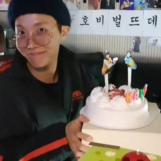 厚比26岁生日直播播放曲目