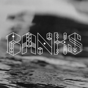 Banks - Warm Water （降3半音）