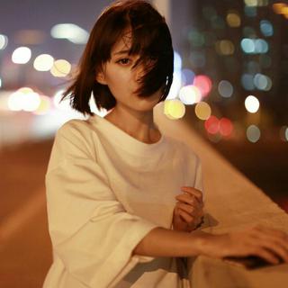 以前爱你形影不离，现在爱你藏在心里