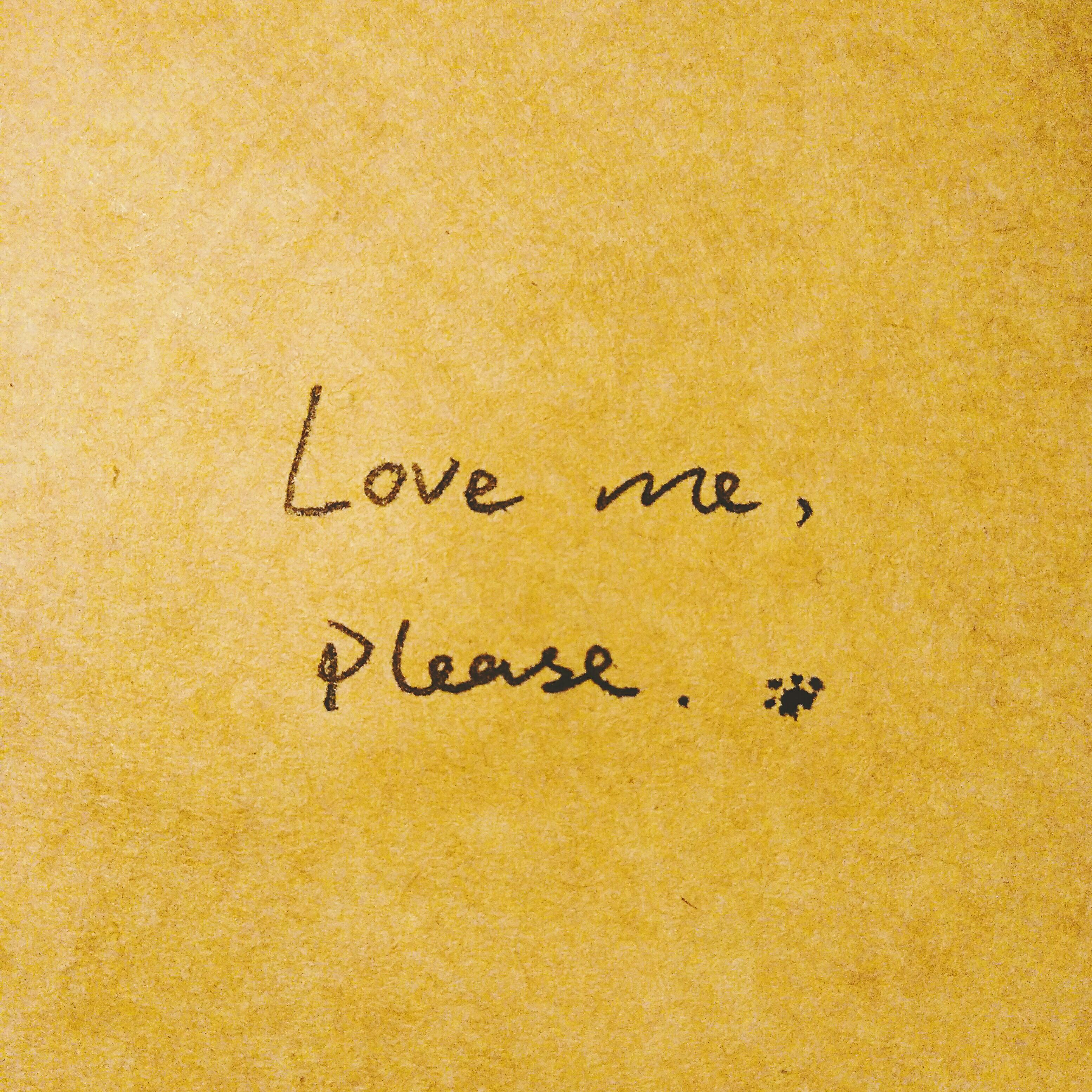 Love me, please.专辑