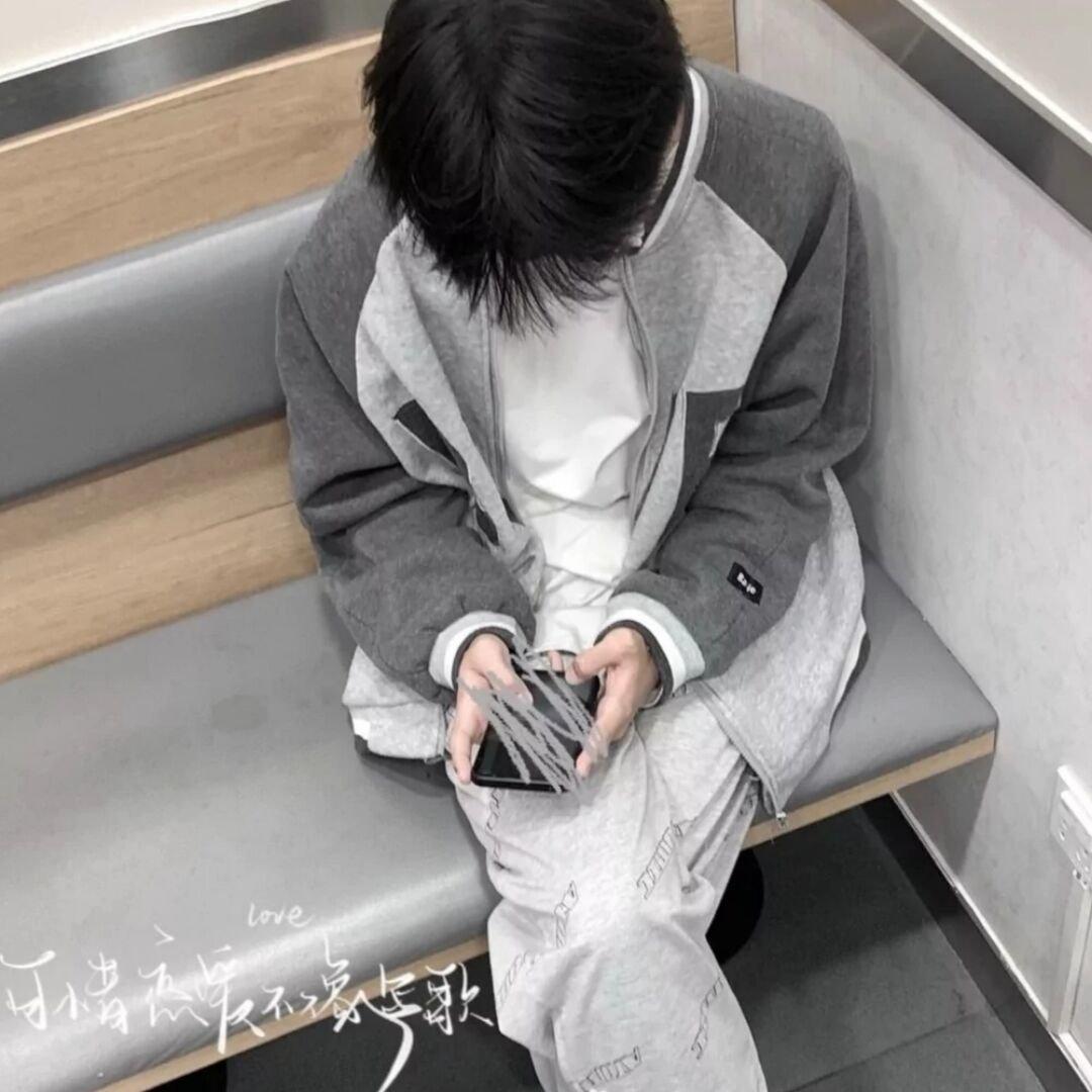 单曲循环丨在等风，在等你