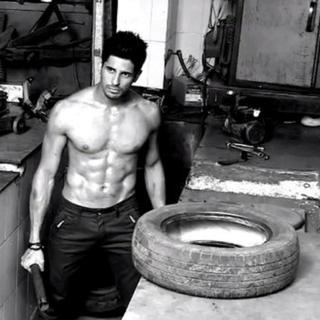 男神۞【Sidharth Malhotra】♥MV合集♥