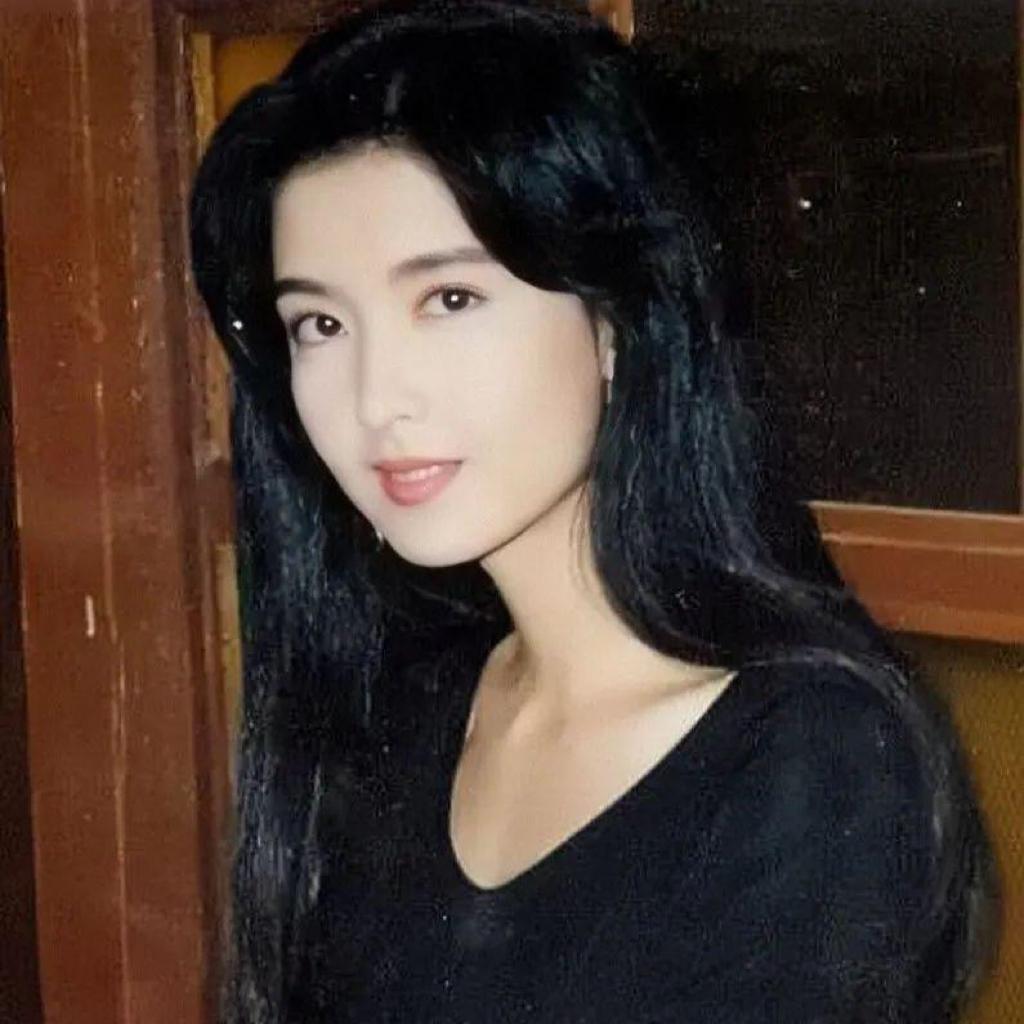 山前别相见，山后别相逢