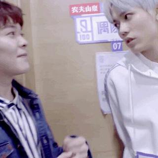 长得俊，一起走花路