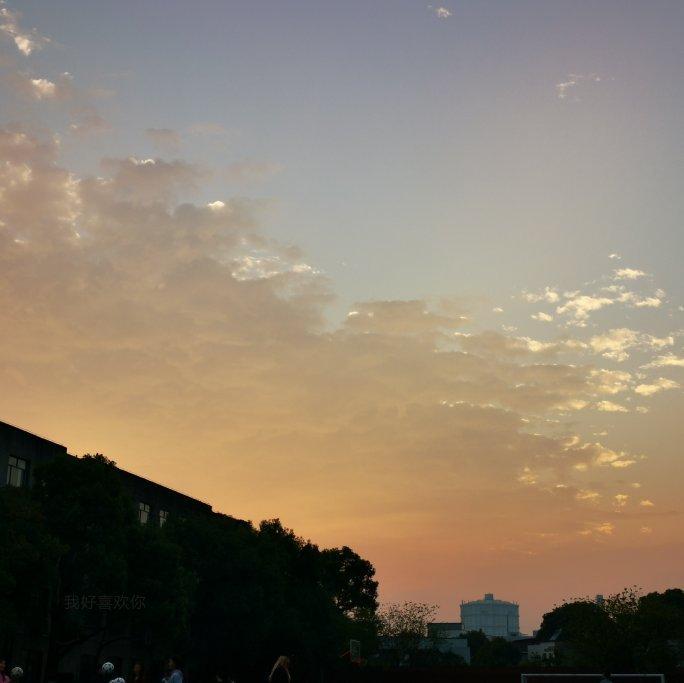醒时常做梦，梦时常醒