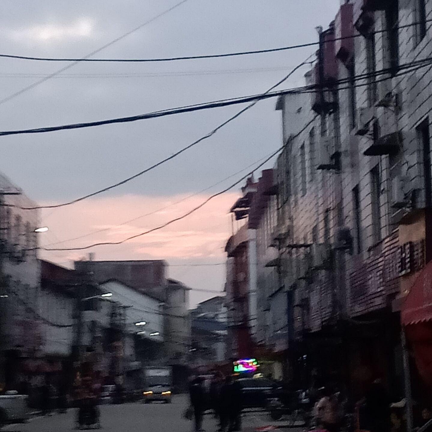 後搖 純音 人聲採樣 （電影念白）