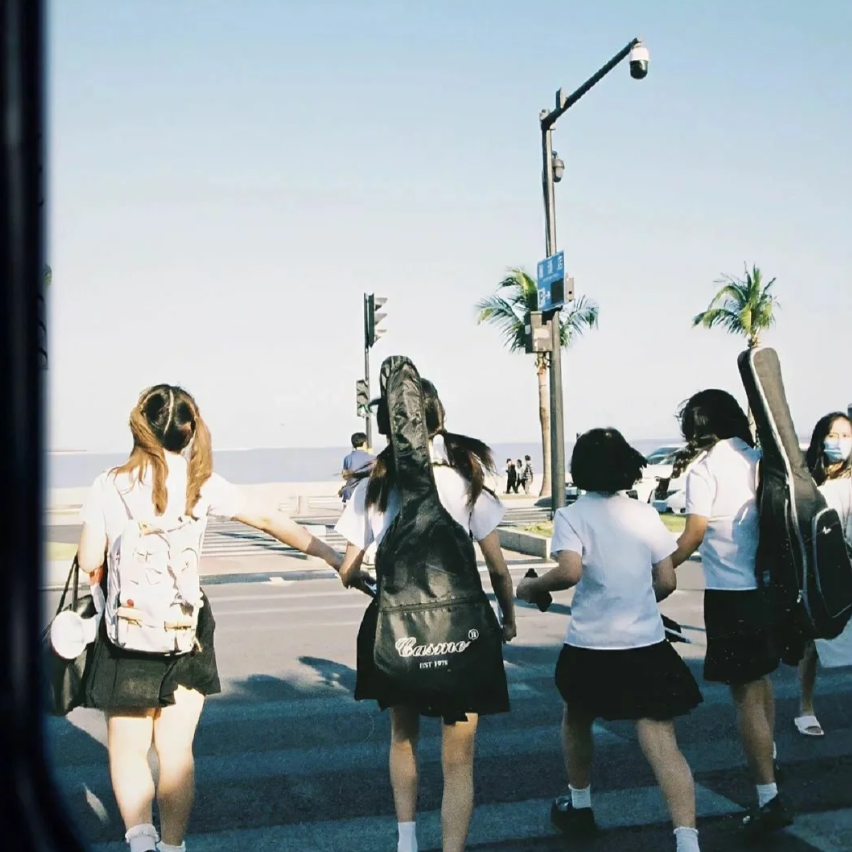 年少的暗恋 · 盛大而无声 | 在线播放 | 网易云音乐