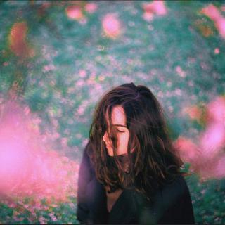 流行 | 我是情话薄凉，一个写诗的人。