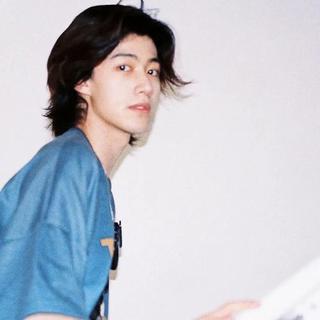 有些歌，就是虐到骨子里却哭不出来