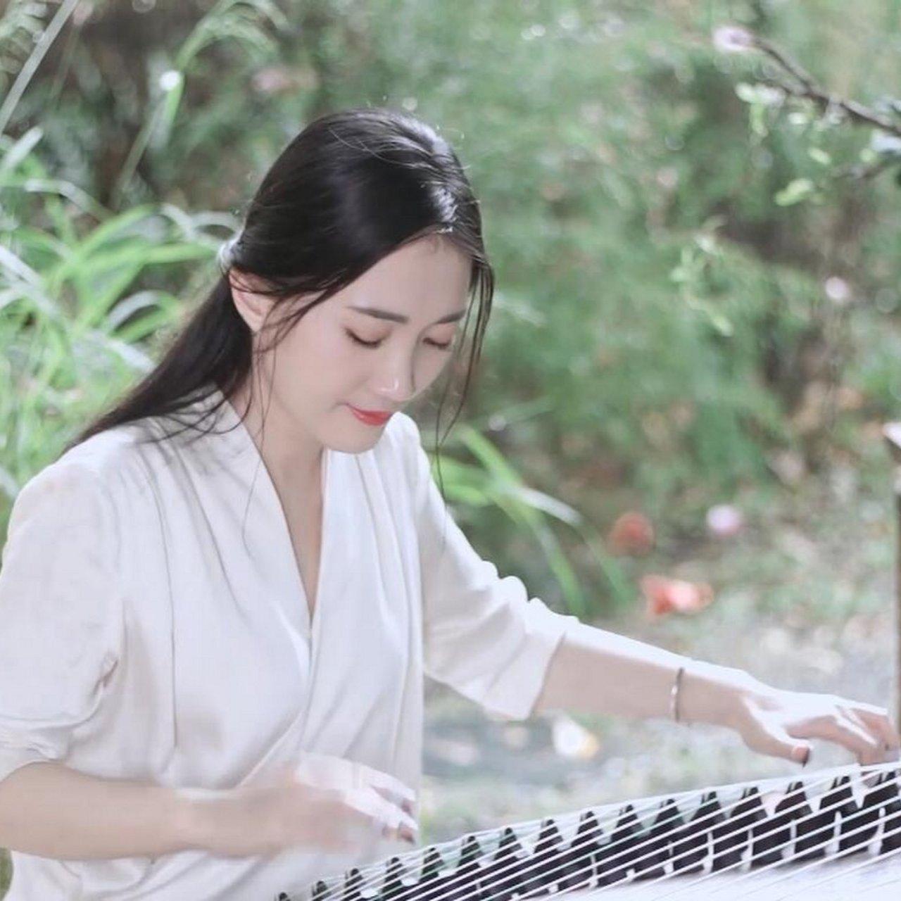 古筝‖万松亭下清风满，秦声一曲此时闻