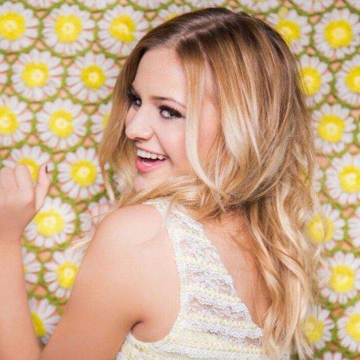 Kelsea Ballerini