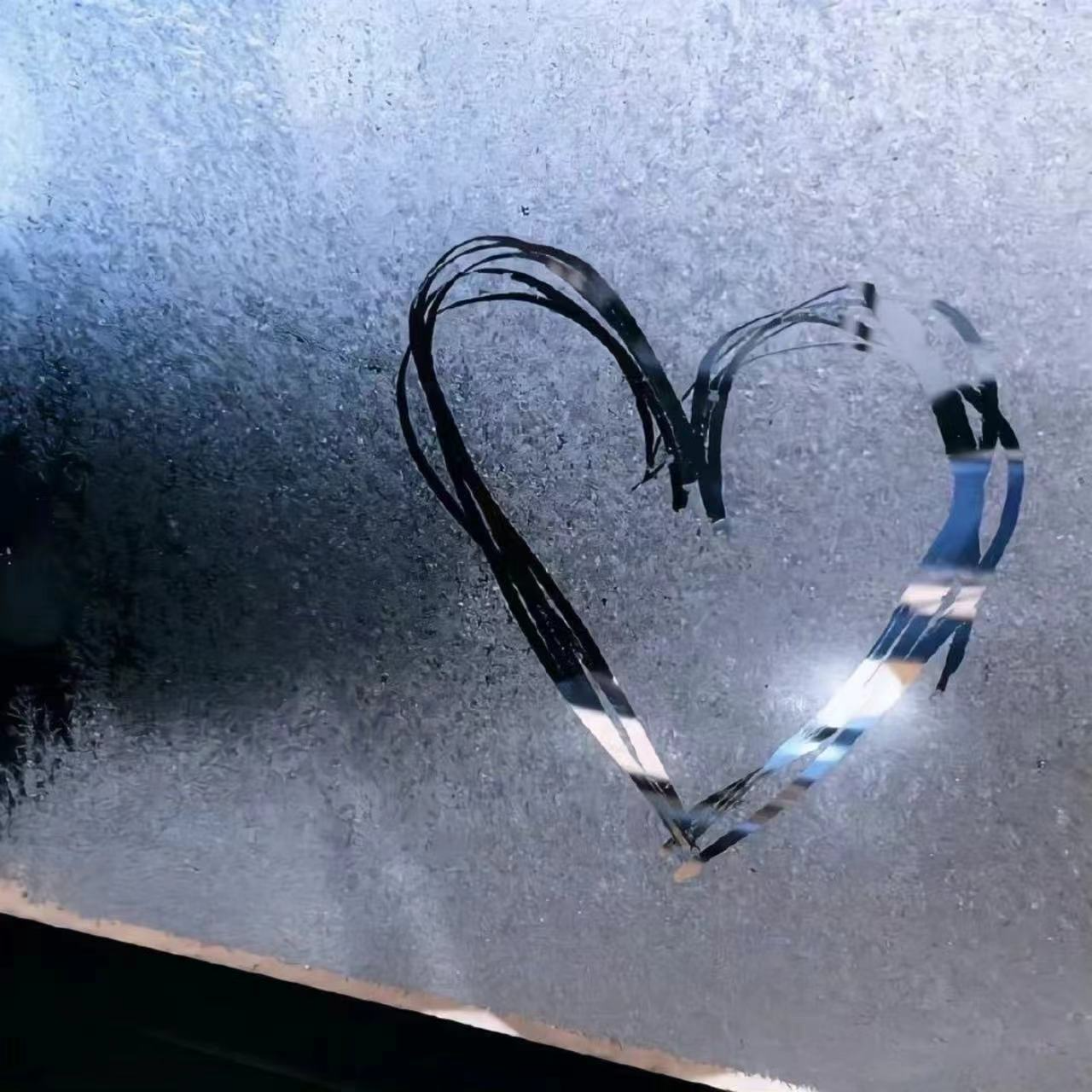 The cold wind is bitter