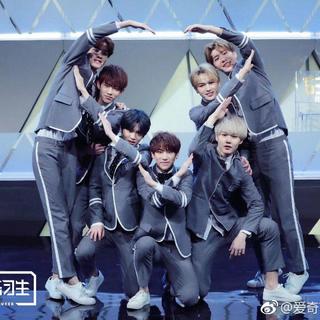 和乐华七子NEX7有关的应援曲