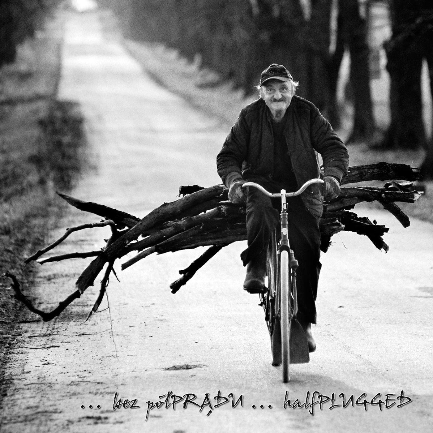 Bez Polpradu... Halfplugged