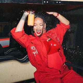 Rihanna热单精选 | 女企业家生日快乐~