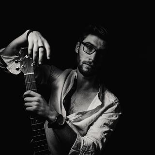 当磁性大叔嗓邂逅完美电音