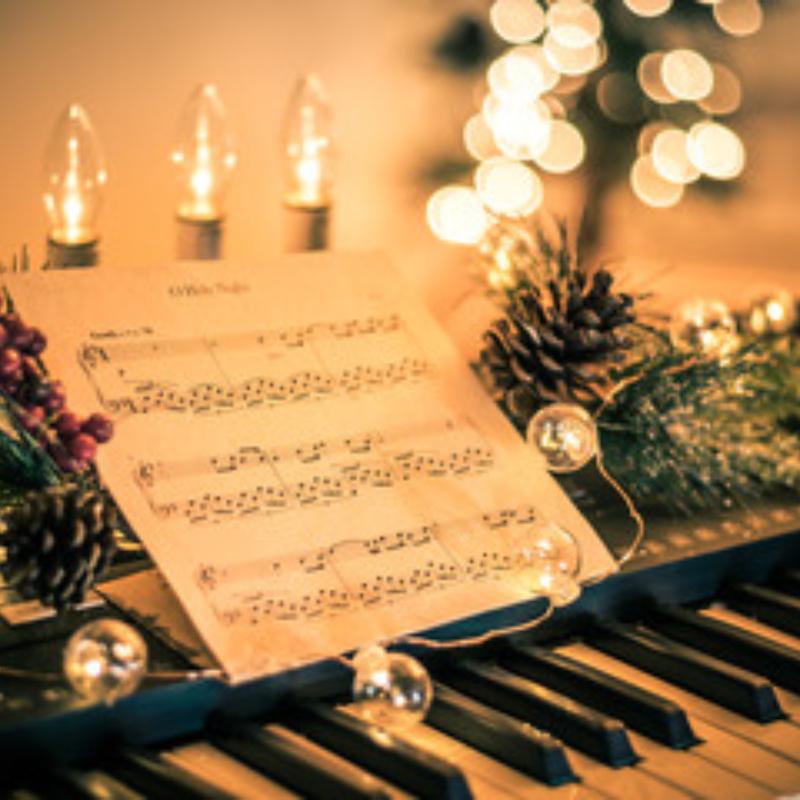 古典圣诞夜 | 黑白琴键奏响节日乐章
