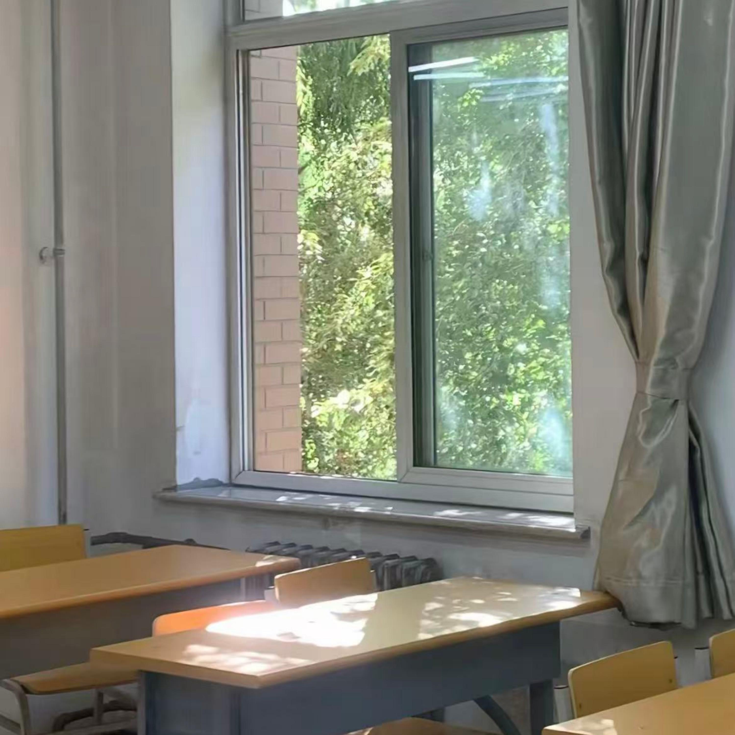 我再也看不见深夜的眼泪