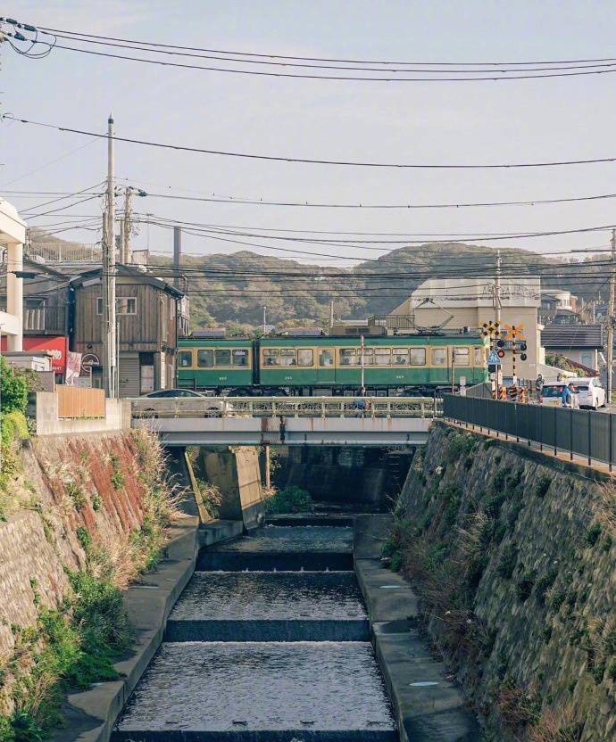 河滨步道专辑