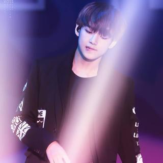 「韩语」成为我梦里的紫色碎片吧