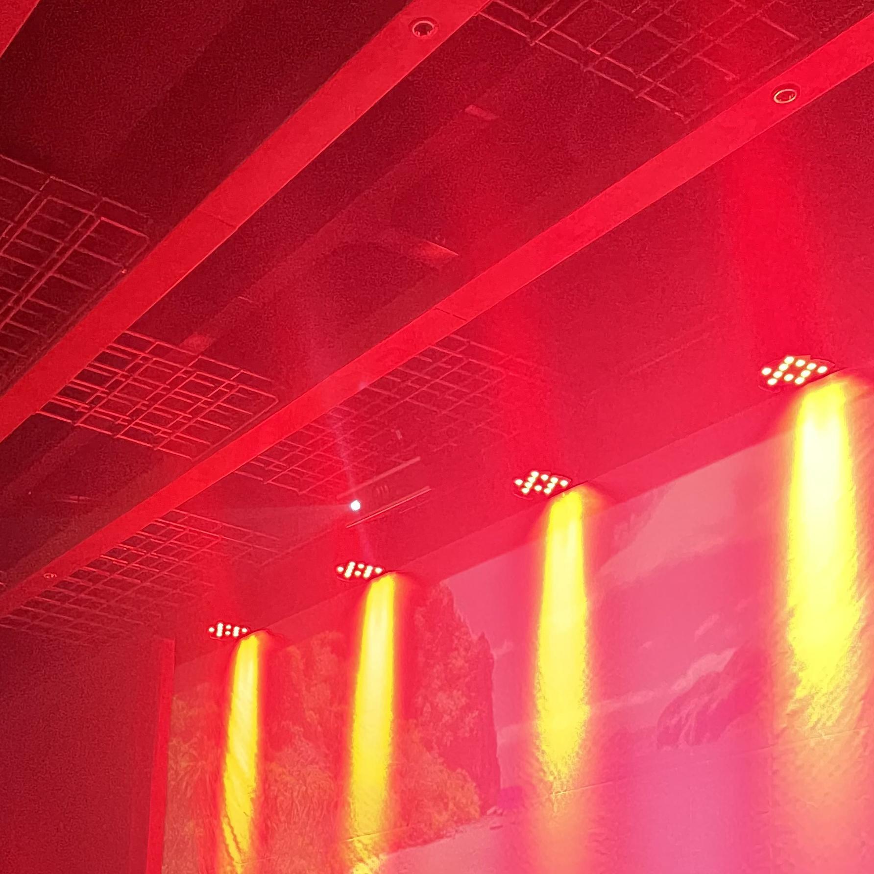 红气球