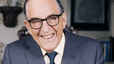 Stanley Holloway