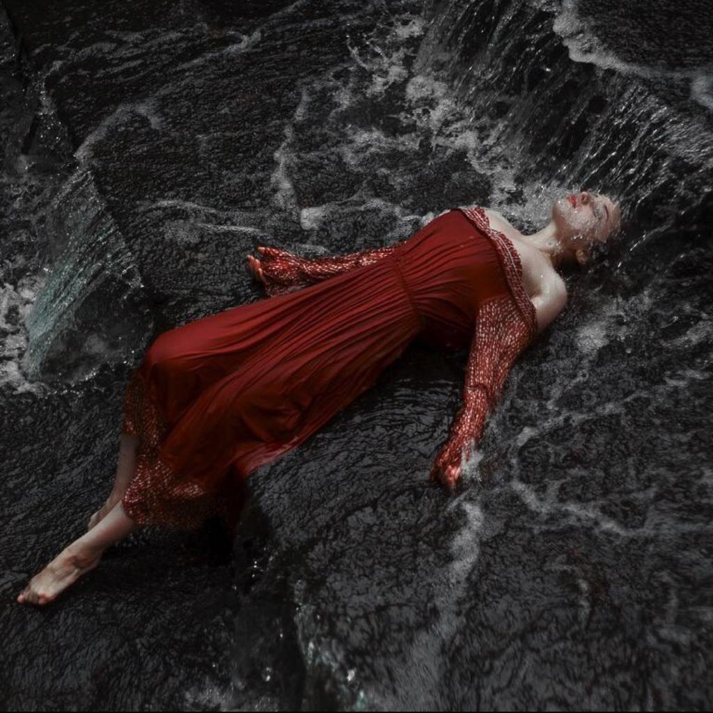 Платье Воды Мария По Рекламе фото 7